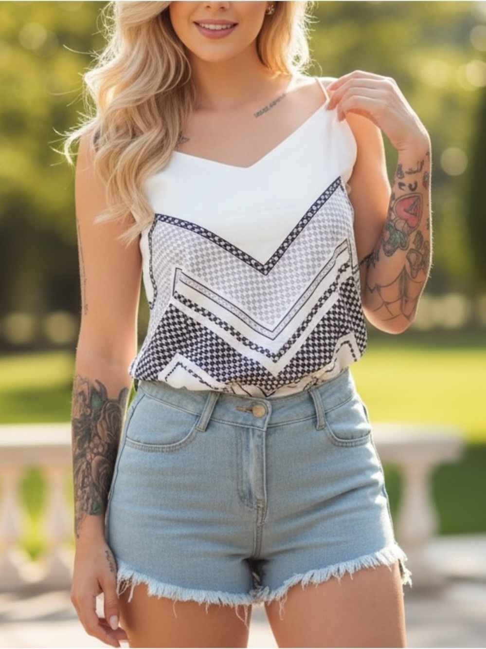 Boho style printed sleeveless blouse top